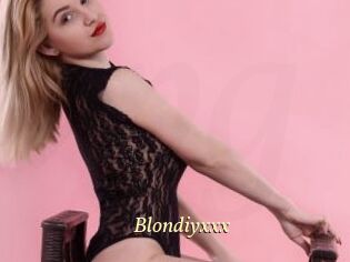 Blondiyxxx